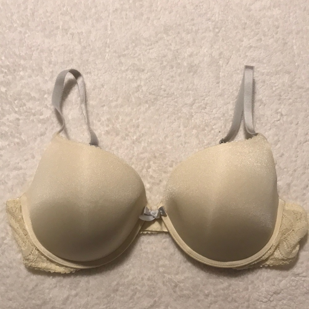 Victoria’s Secret light yellow/gray bra with lace and removable padding Size 38C